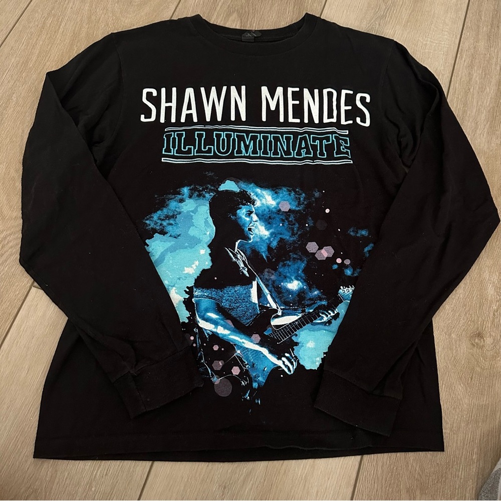 Shawn Mendes Illuminate Toronto Long Sleeve (Toronto Pop Up Exclusive) (Size: S)